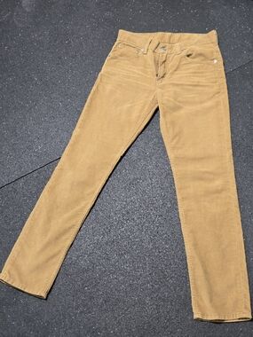 Levi's Slim Straight Corduroy Jeans in Tan